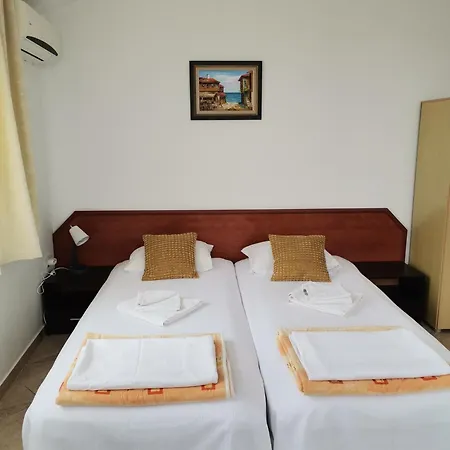 Casa de hóspedes Vesela 4*