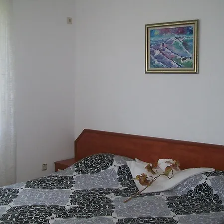 Vesela سوزوبول